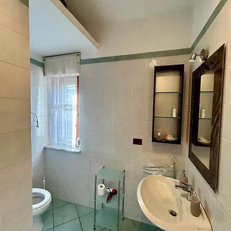 Happiness דירה *