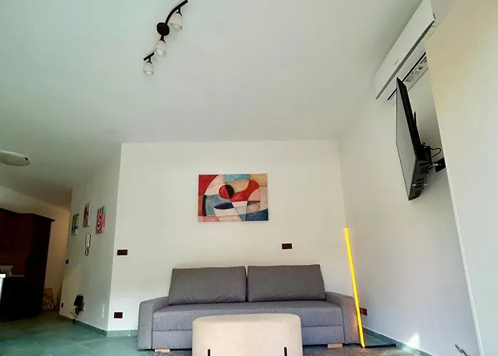 Happiness Apartment